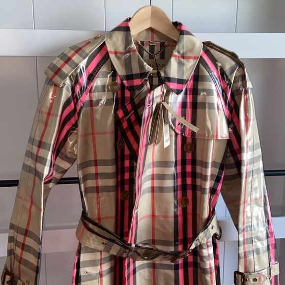 Burberry Runway laminated trench coat. US 4 - Picture 6 of 17